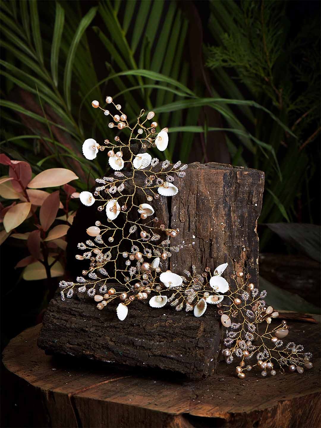 

D'oro Women White & Grey Embellished Tiara