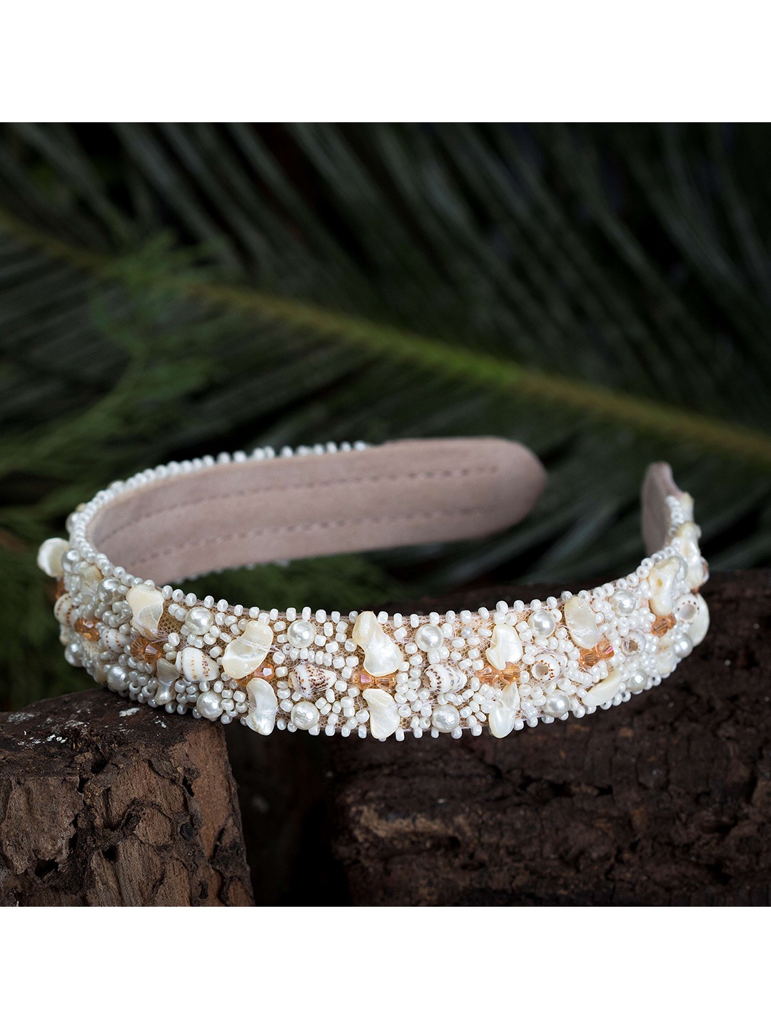 

D'oro Women White & Gold-Toned Embellished Hairband