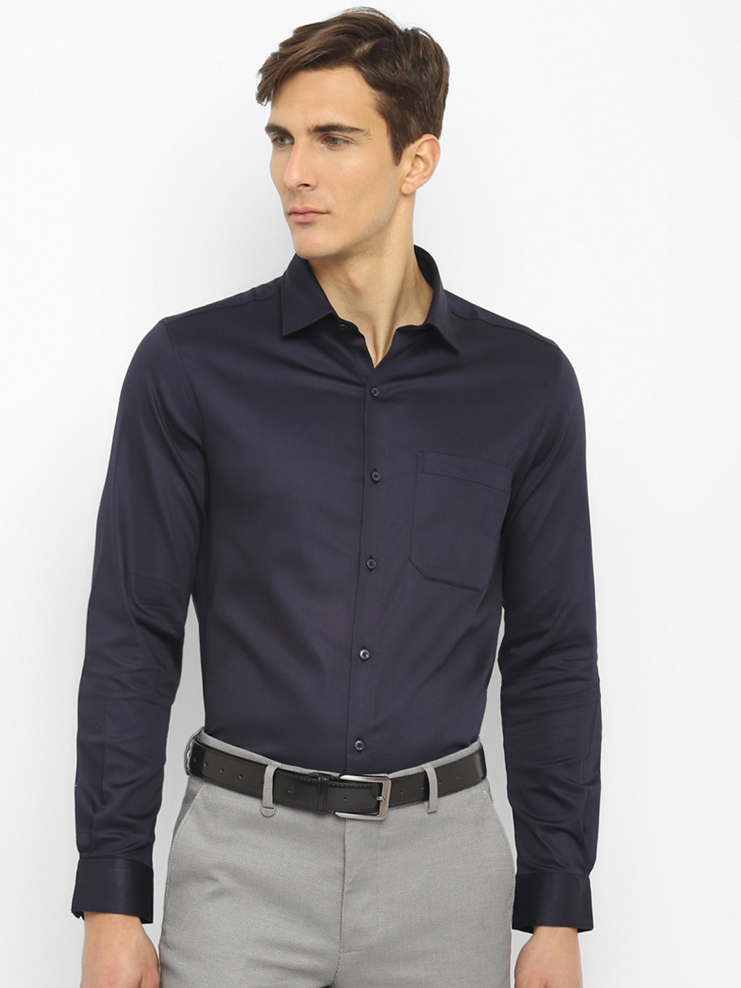 

Turtle Men Navy Blue Slim Fit Cotton Formal Shirt
