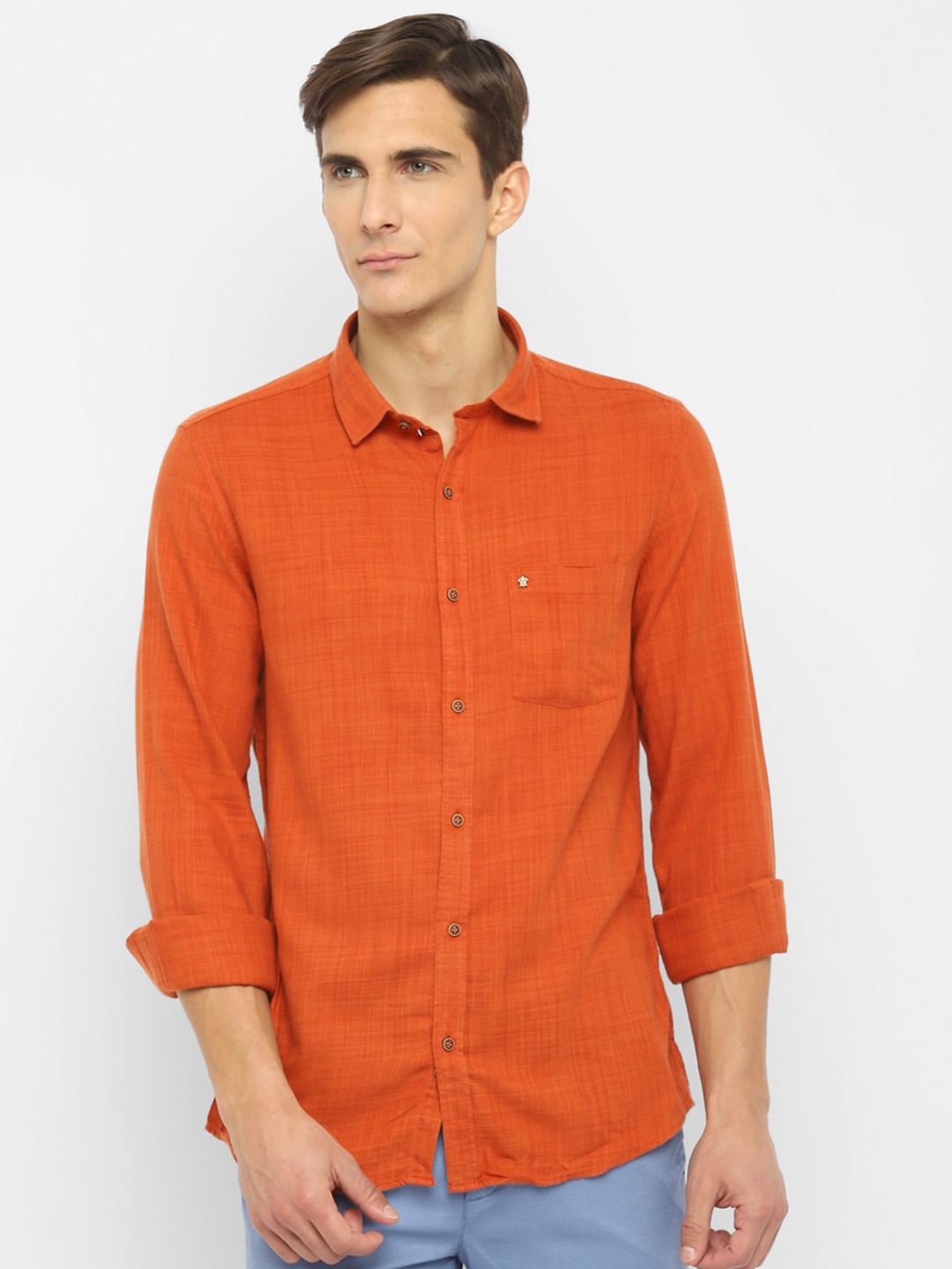 

Turtle Men Orange Other Checked Slim Fit Cotton Blend Casual Shirt