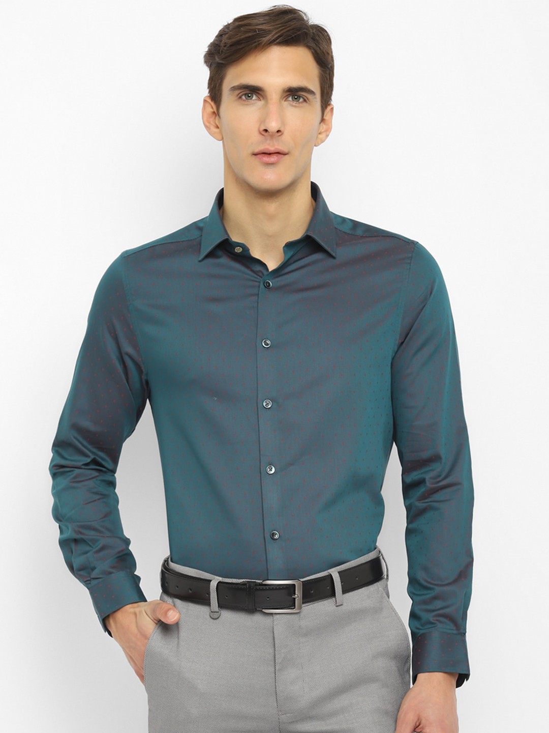 

Turtle Men Burgundy Slim Fit Cotton Casual Shirt