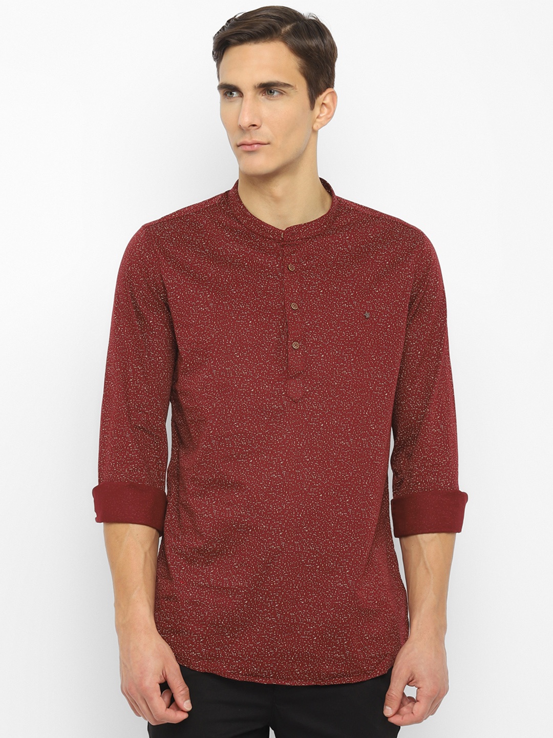 

Turtle Men Maroon Slim Fit Printed Casual Shirt