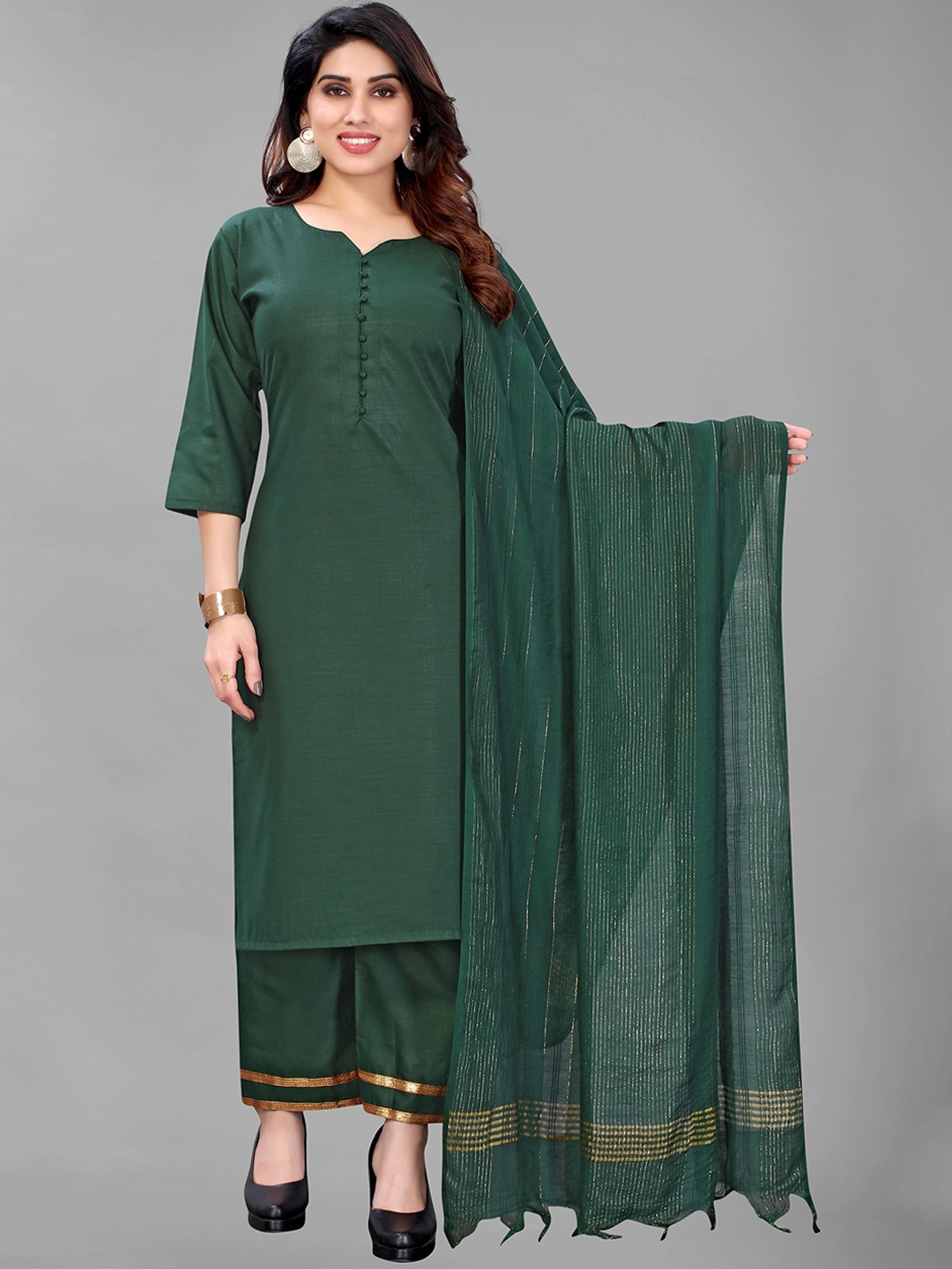 

GUNVANTI FAB Women Green Solid Cotton Blend Kurta Set