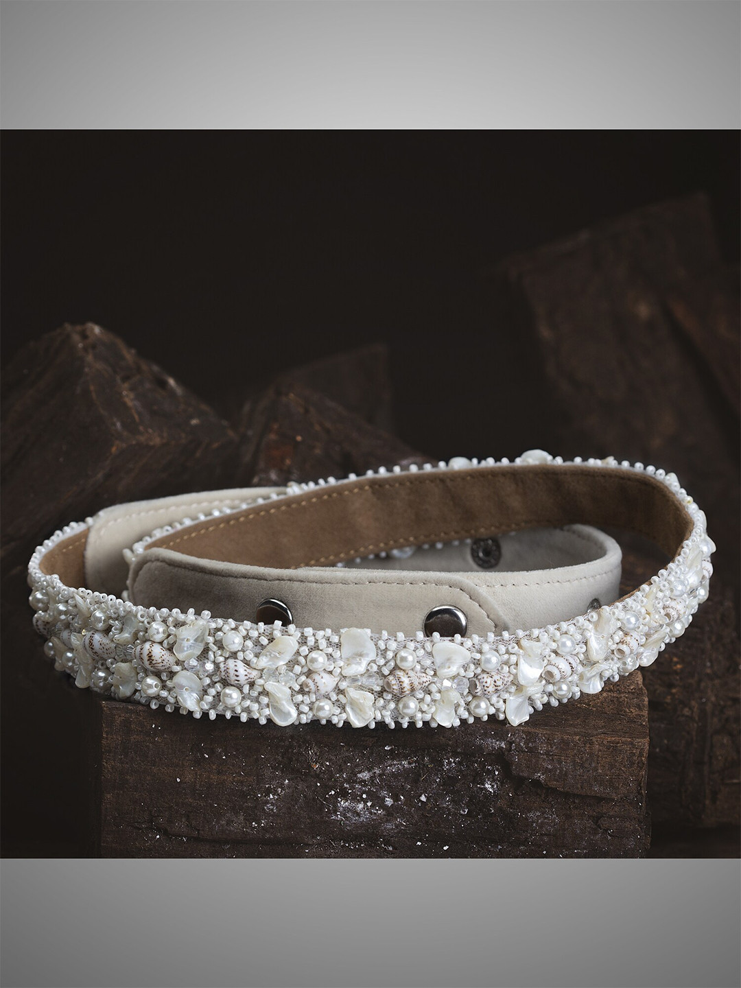 

D'oro Women White Embellished Waist Belt