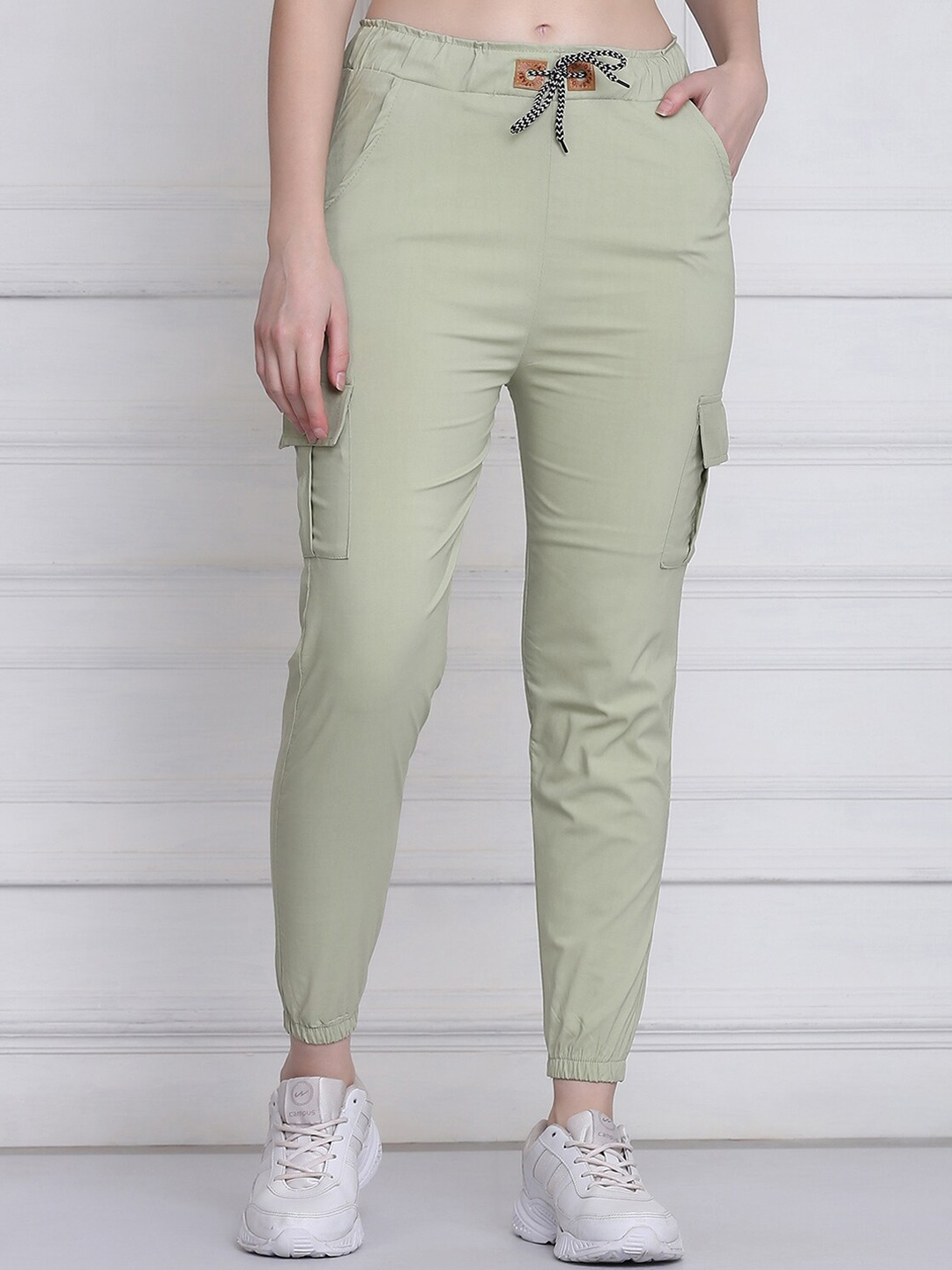 

BUY NEW TREND Women Green Solid Comfort Slim Fit Joggers Trousers