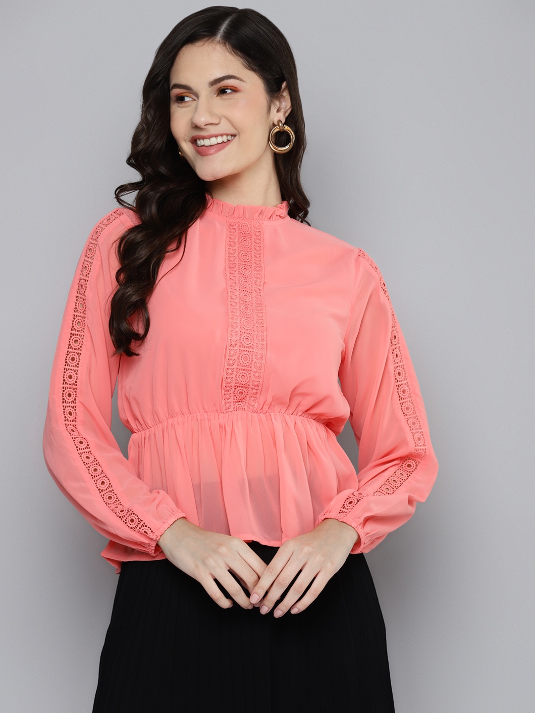 

SASSAFRAS Peach-Coloured Peplum Top