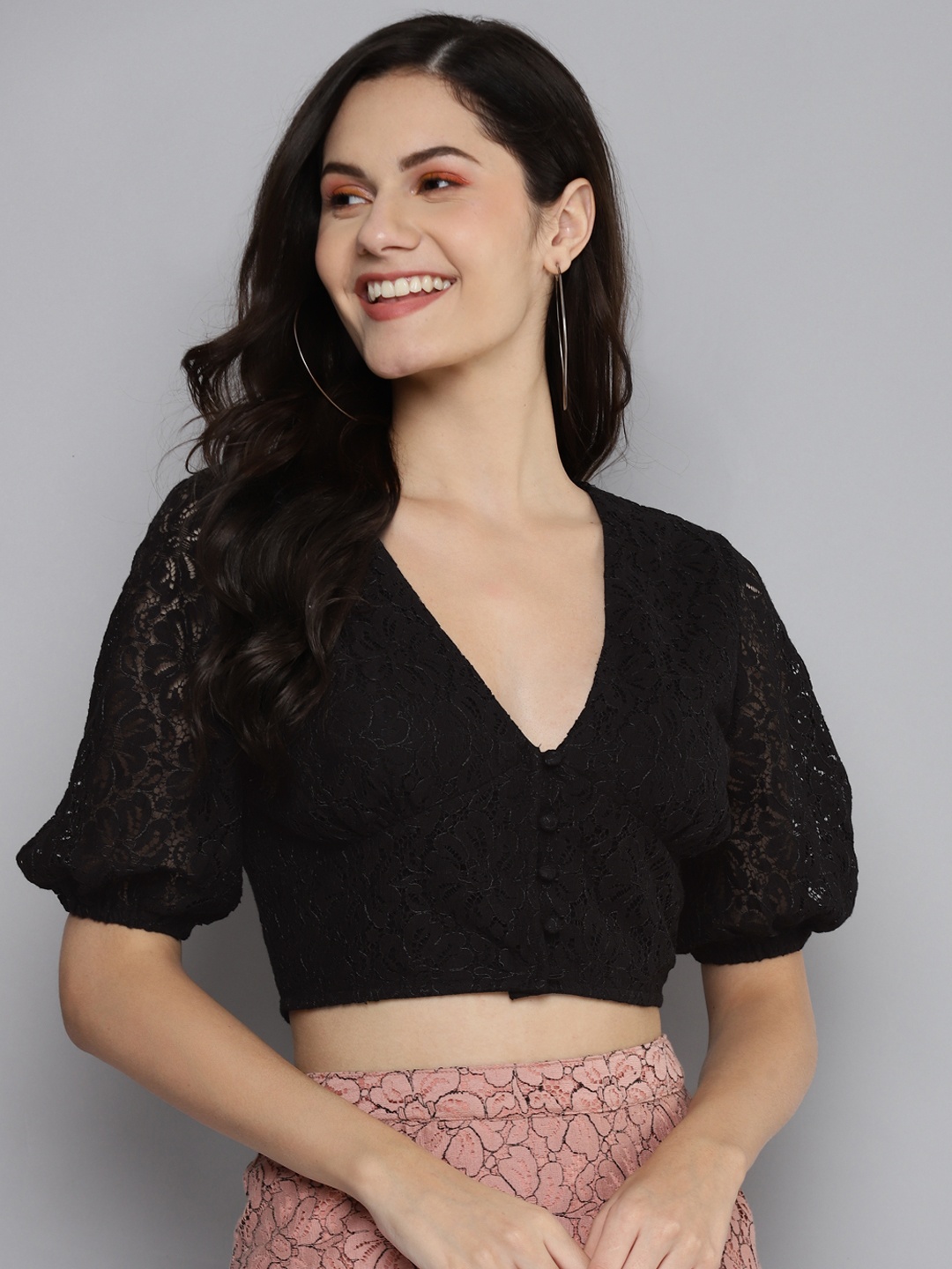 

SASSAFRAS Black Blouson Crop Top