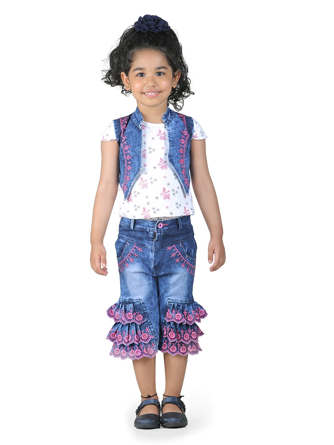 

ahhaaaa Girls Pink & Blue Printed Cotton Top With Capri