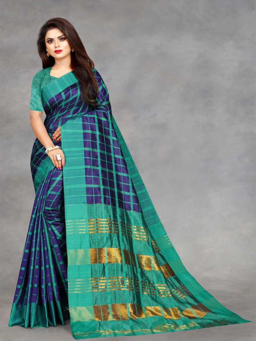 

SAADHVI Turquoise Blue & Navy Blue Checked Zari Silk Blend Saree