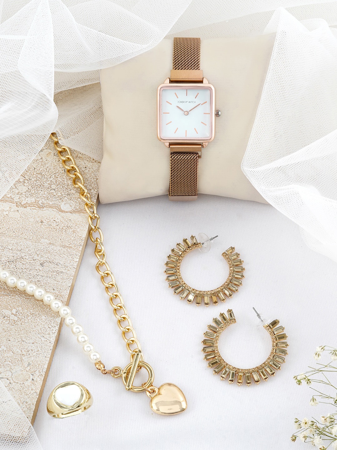 

JOKER & WITCH Gold-Toned & White Faux Pearl-Beaded Watch Gift Set JWLS368