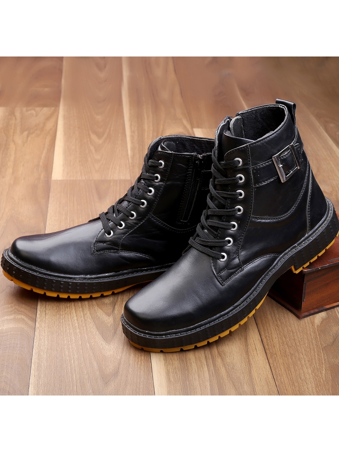 

Woakers Men Black Solid Block Boots