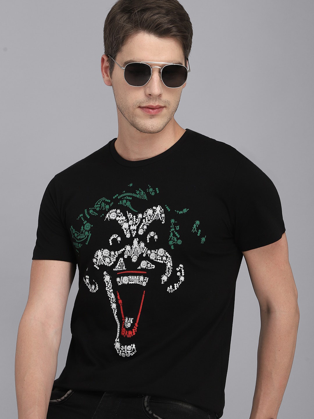 

Free Authority Men Black Joker Featured Pure Cotton T-shirt