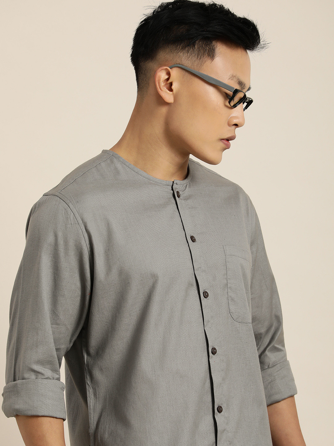 

Taavi Men Grey Woven Legacy Slim Fit Casual Shirt