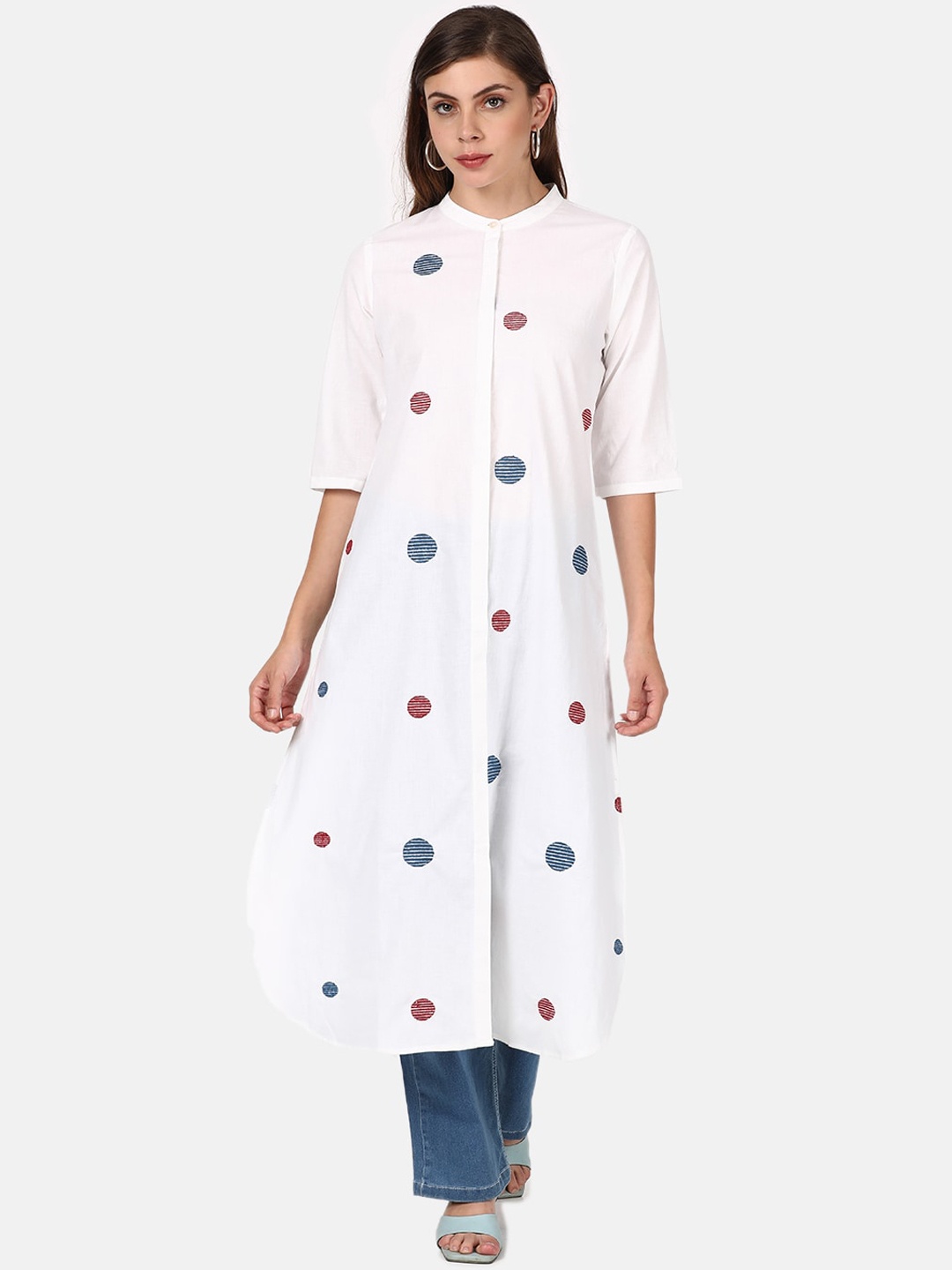 

UNTUNG Women White & Maroon Geometric Embroidered Kurta