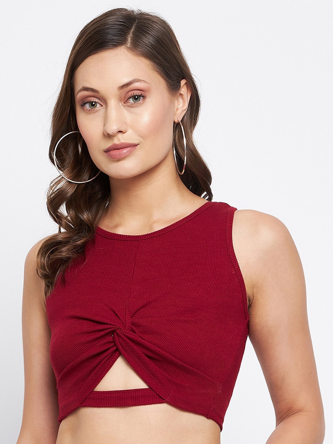 

LE BOURGEOIS Maroon Ribbed Cut-Out Fitted Crop Top