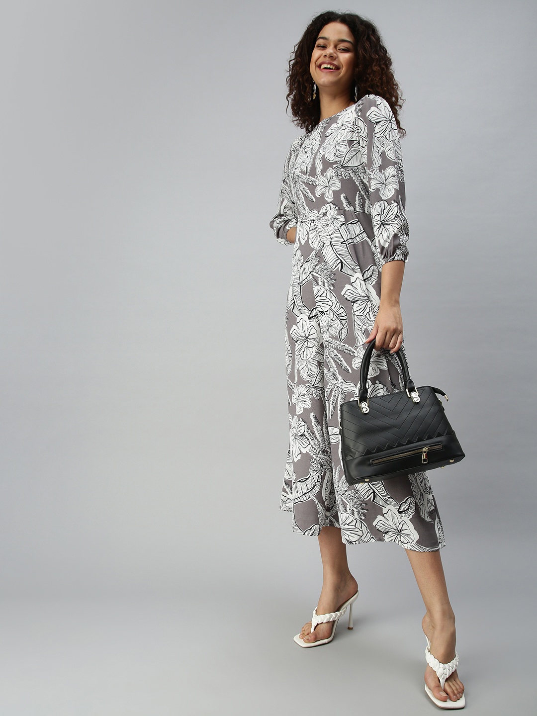 

SHOWOFF Women Grey & White Printed Culottes Jumpsuit