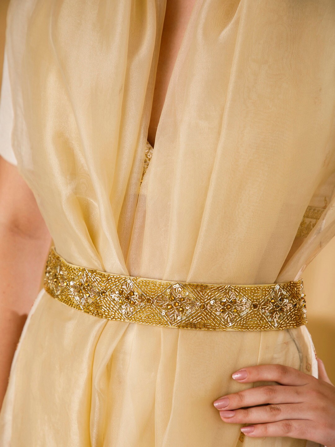 

Rubans Women Beige Embellished Belt