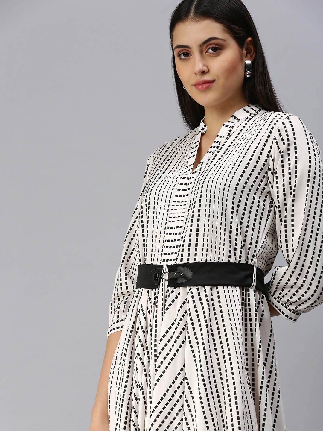 

ETIQUETTE Off White & Black Striped Formal Maxi Midi Dress with a Belt