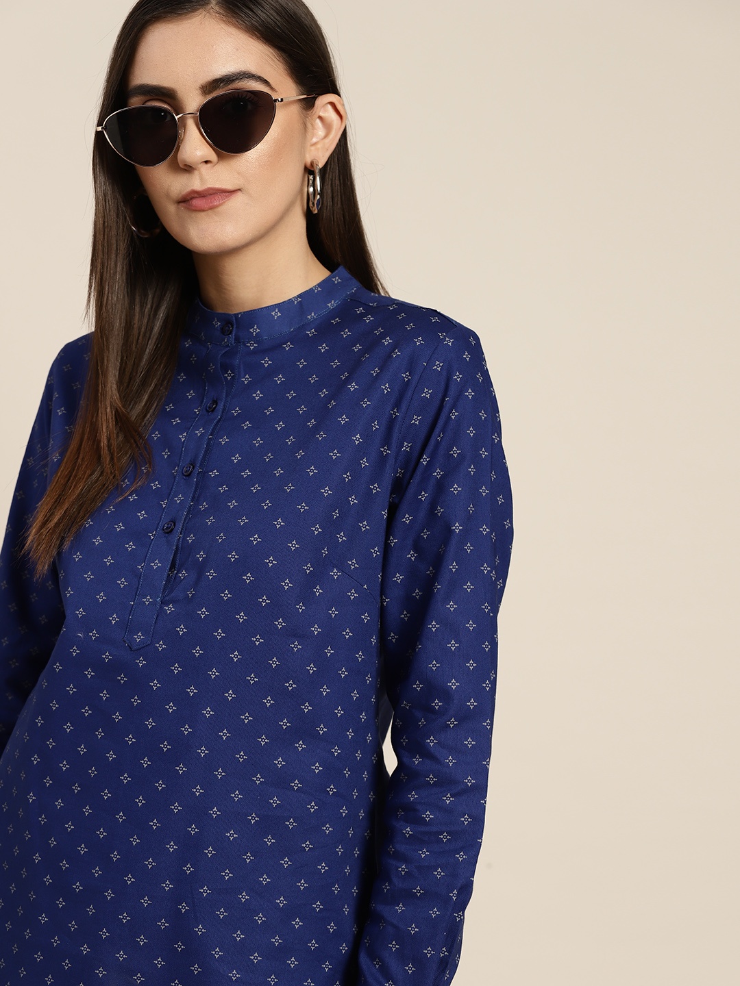 

Hancock Women Blue Geometric Printed Shirt Style Top