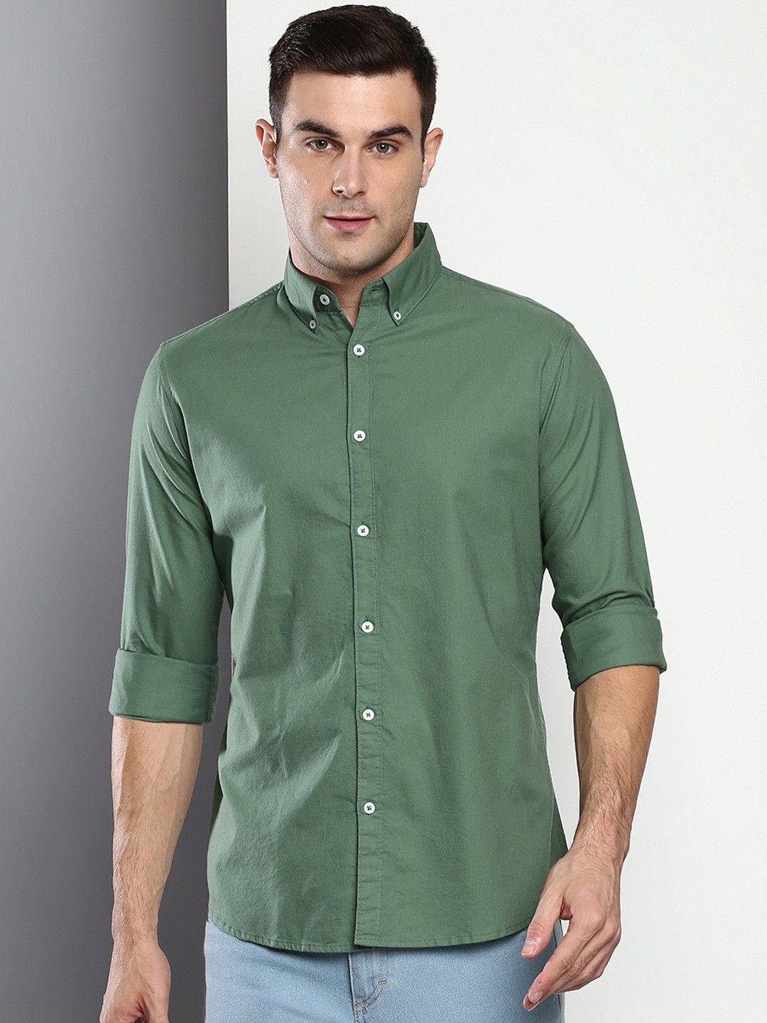 

Dennis Lingo Men Green Solid Slim Fit Casual Shirt