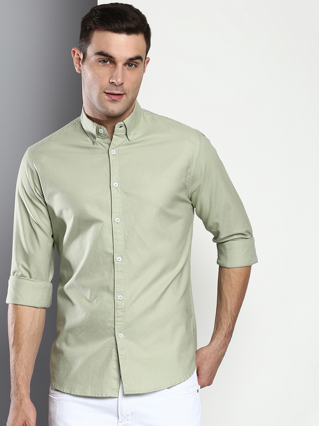 

Dennis Lingo Men Green Solid Slim Fit Casual Shirt