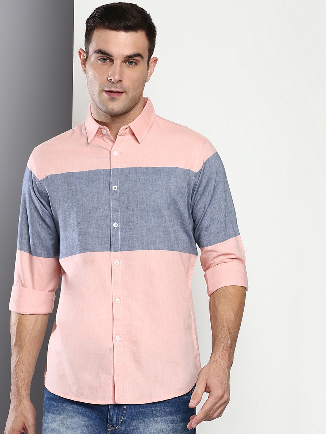 

Dennis Lingo Men Peach-Coloured & Grey Slim Fit Colourblocked Casual Shirt