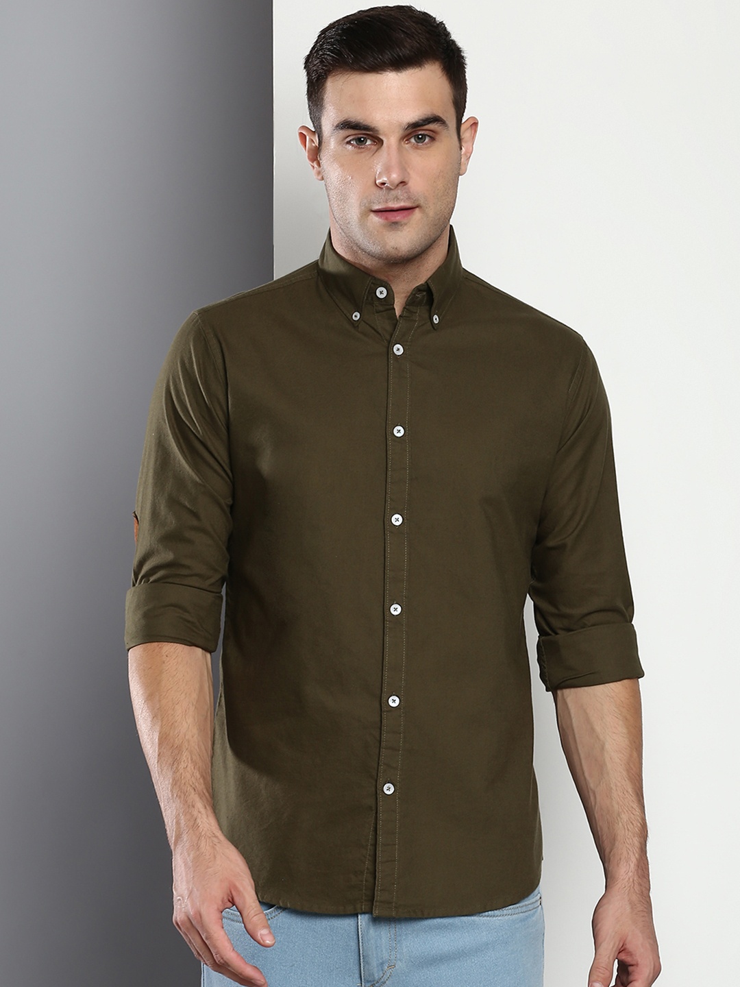 

Dennis Lingo Men Olive Green Solid Slim Fit Casual Shirt