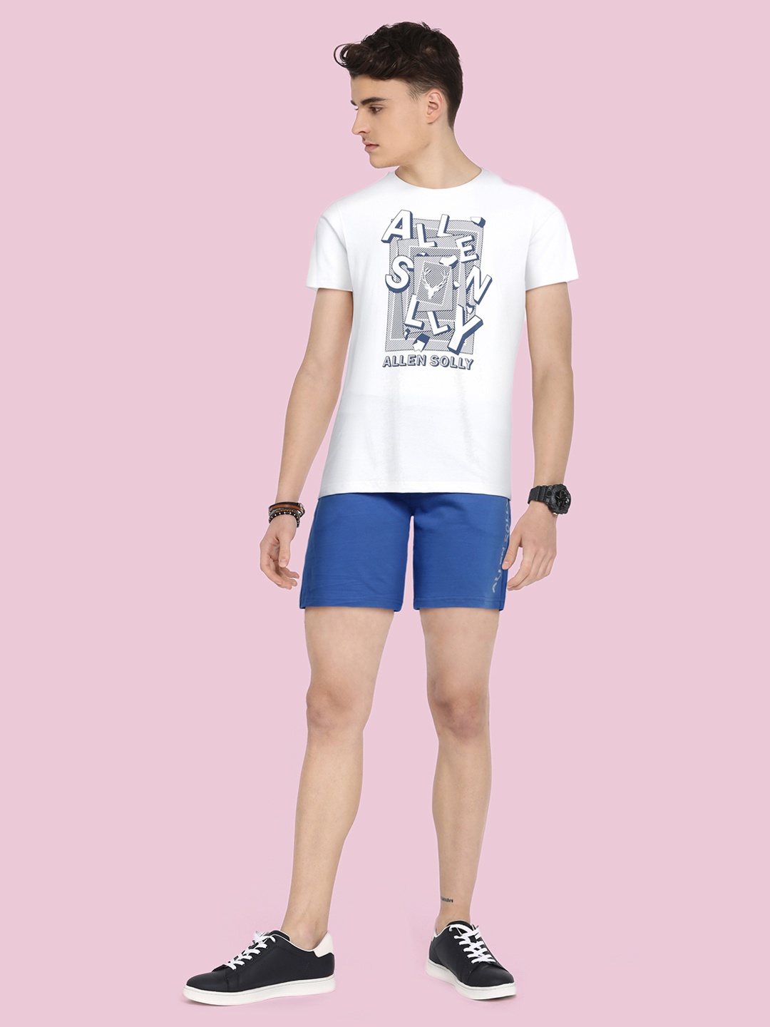 

Allen Solly Junior Boys White & Blue Printed T-shirt with Shorts