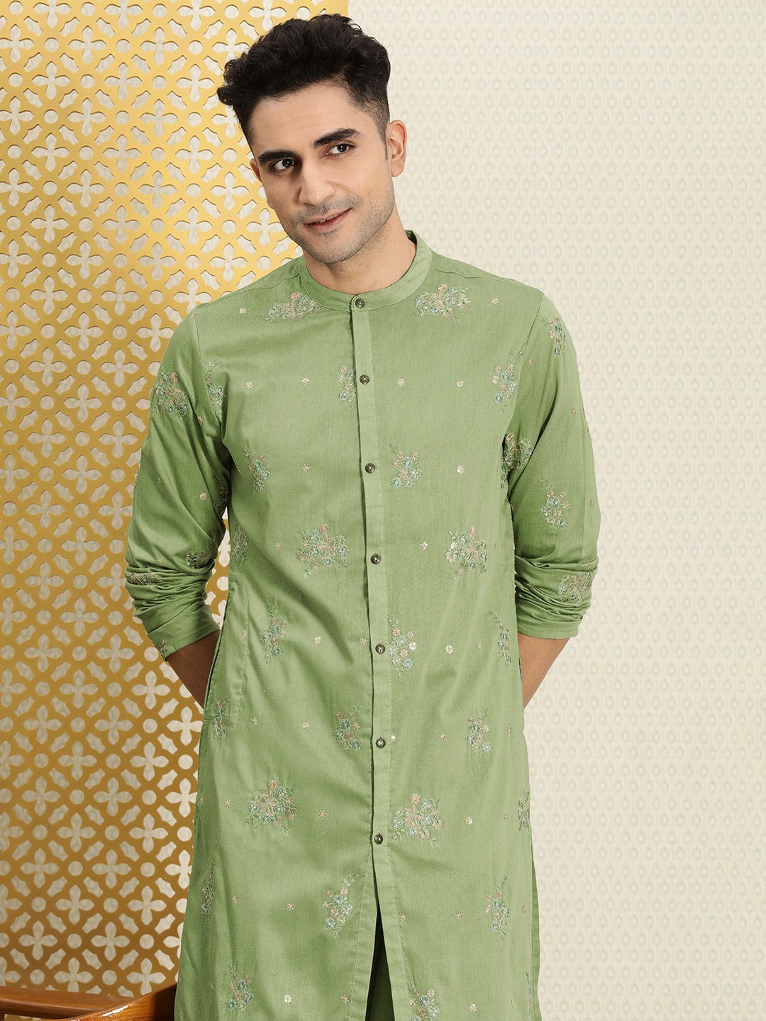 

House of Pataudi Men Green Jashn Dua Floral Embroidered Kurta with Churidar