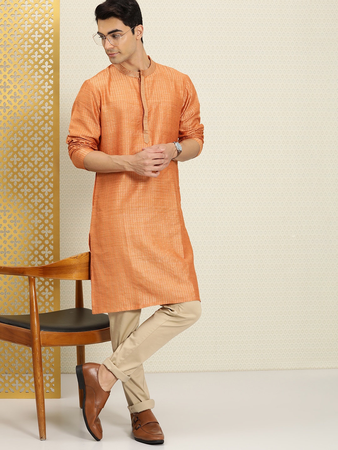 

House of Pataudi Men Bright Orange Striped Embroidered Thread Work Rozana Kurta