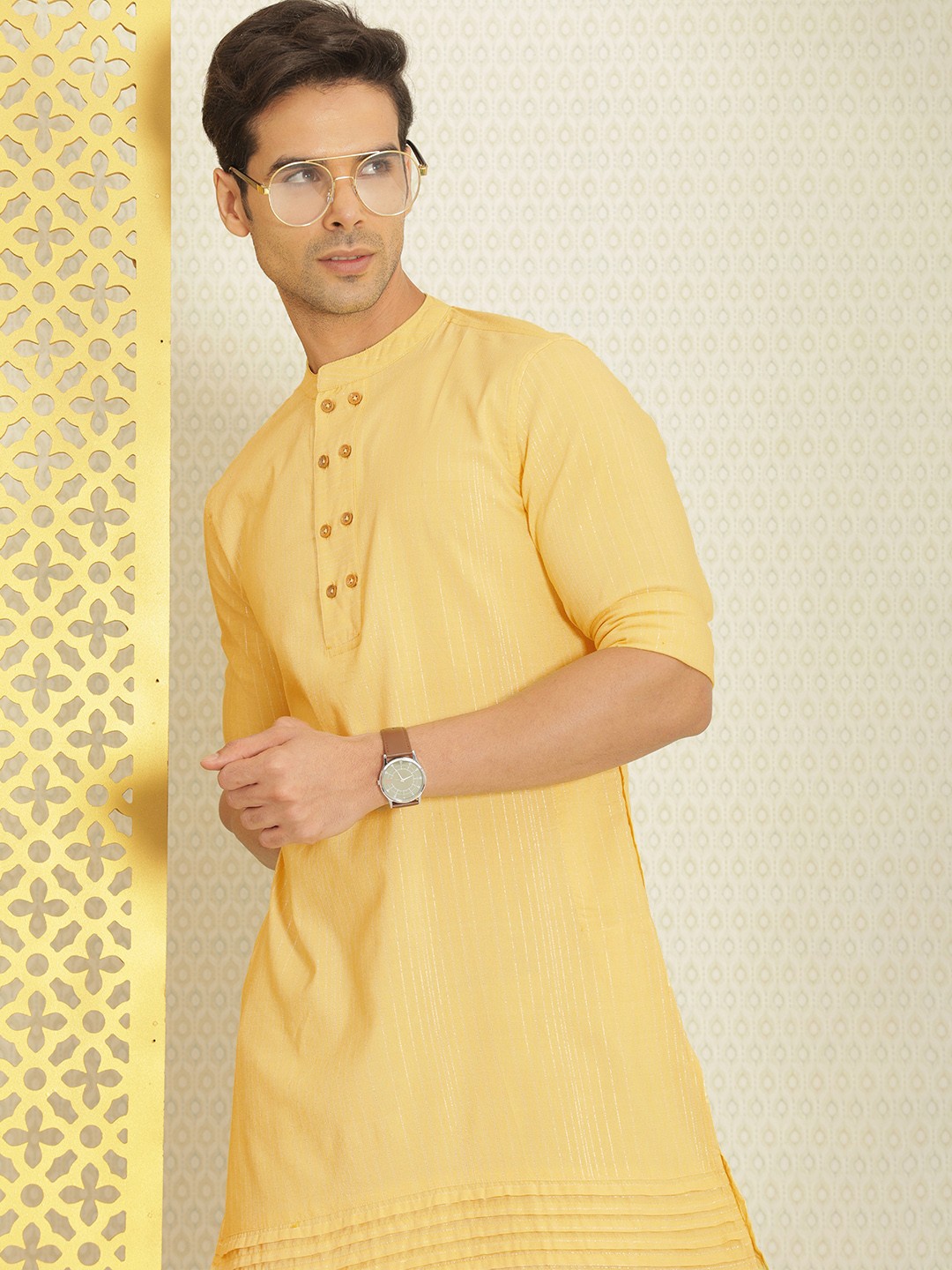 

House of Pataudi Men Yellow & Gold-Toned Zari Striped Rozana Kurta