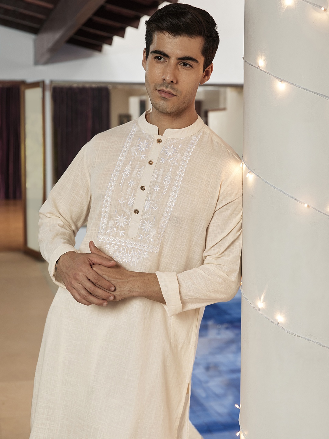 

House of Pataudi Men Beige Ethnic Motifs Embroidered Thread Work Dua Kurta