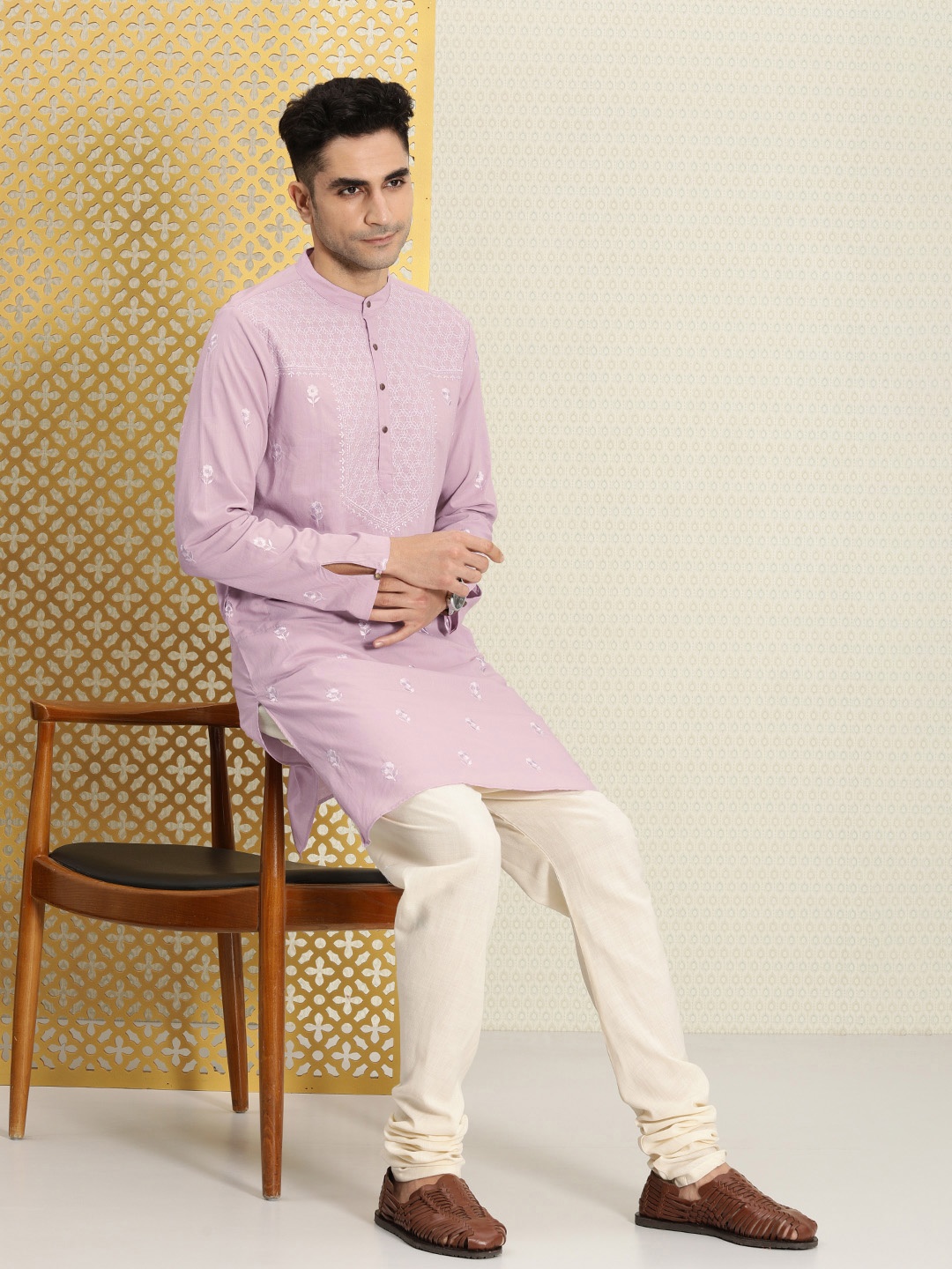 

House of Pataudi Men Lavender Embroidered Jashn Straight Kurta