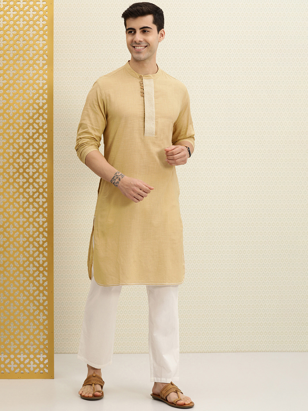 

House of Pataudi Men Beige Solid Tread Detailed Everyday Wear Kurta