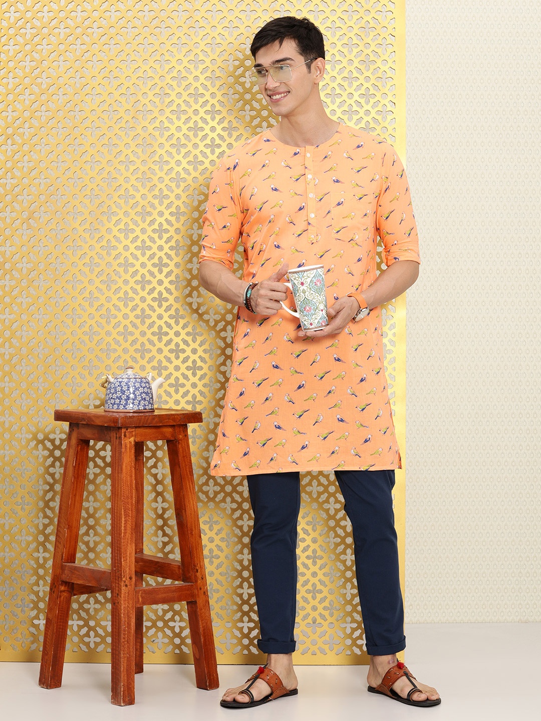 

Ode by House of Pataudi Men Orange & Blue Printed Kurta