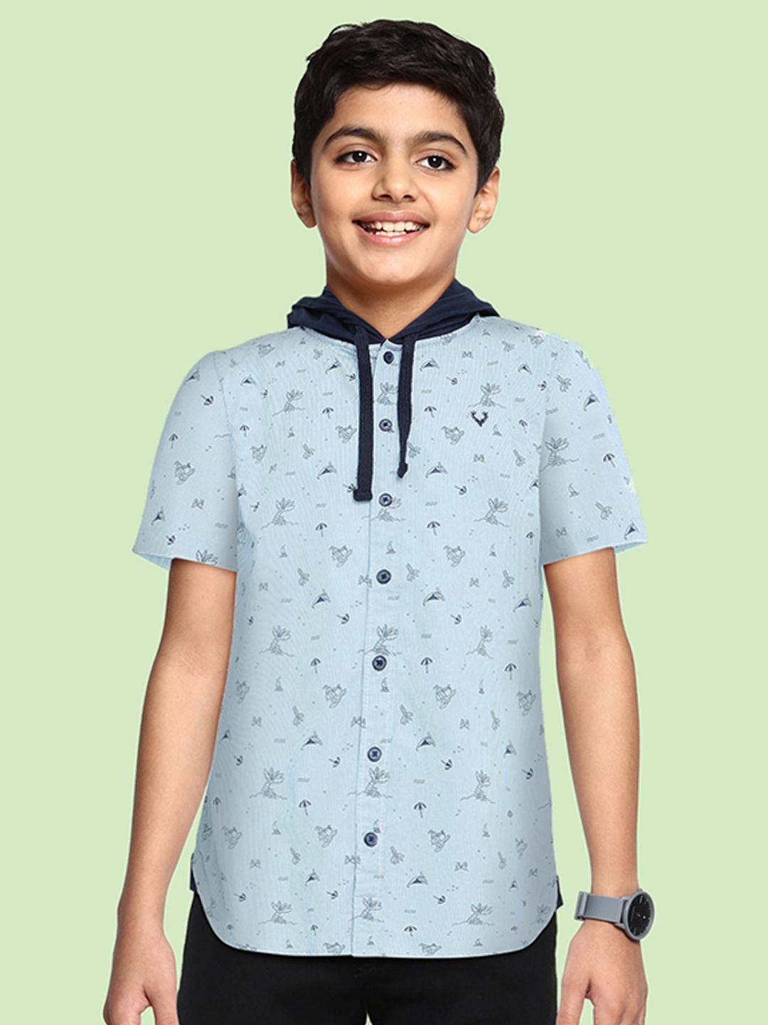 

Allen Solly Junior Boys White Conversational Printed Pure Cotton Hooded Casual Shirt