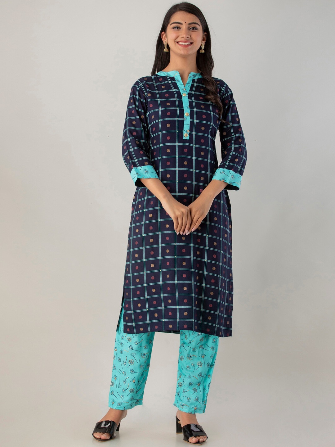 

Lovista Women Blue Printed Kurta with Trousers