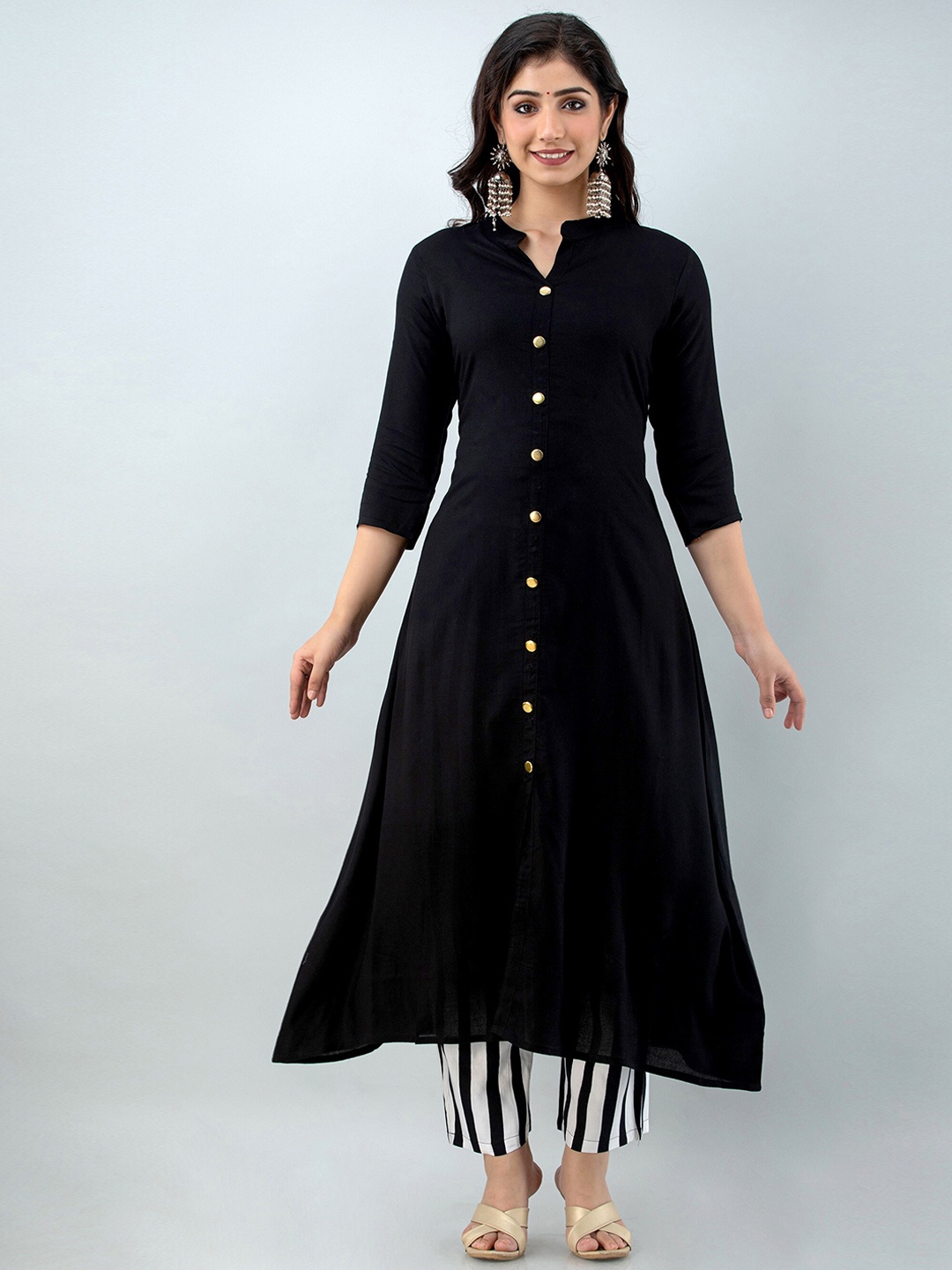 

Lovista Women Black Kurta with Trousers