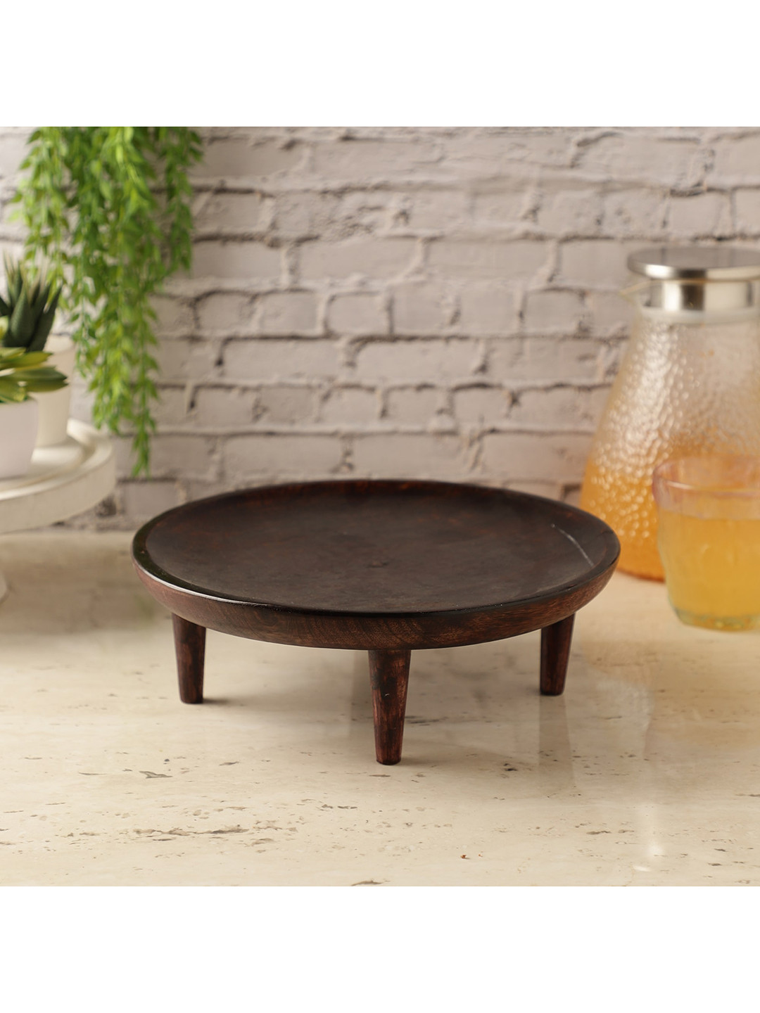 

The Decor Mart Brown Textured Round Wooden Platter With Legs