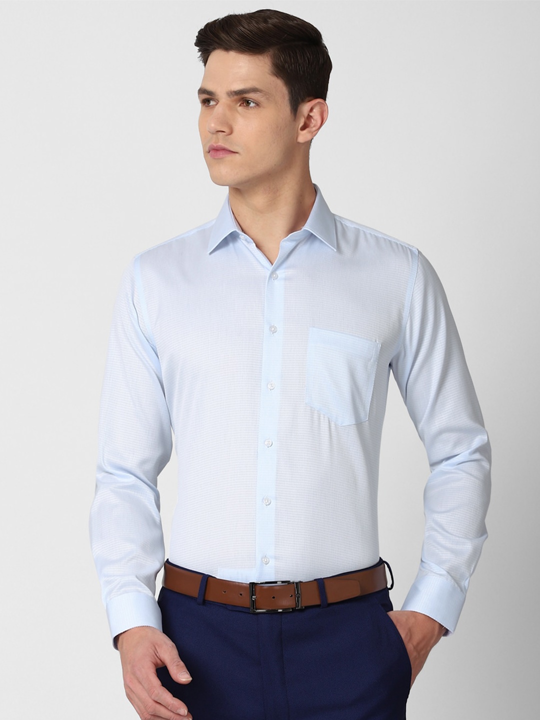 

Van Heusen Men Blue Slim Fit Cotton Formal Shirt