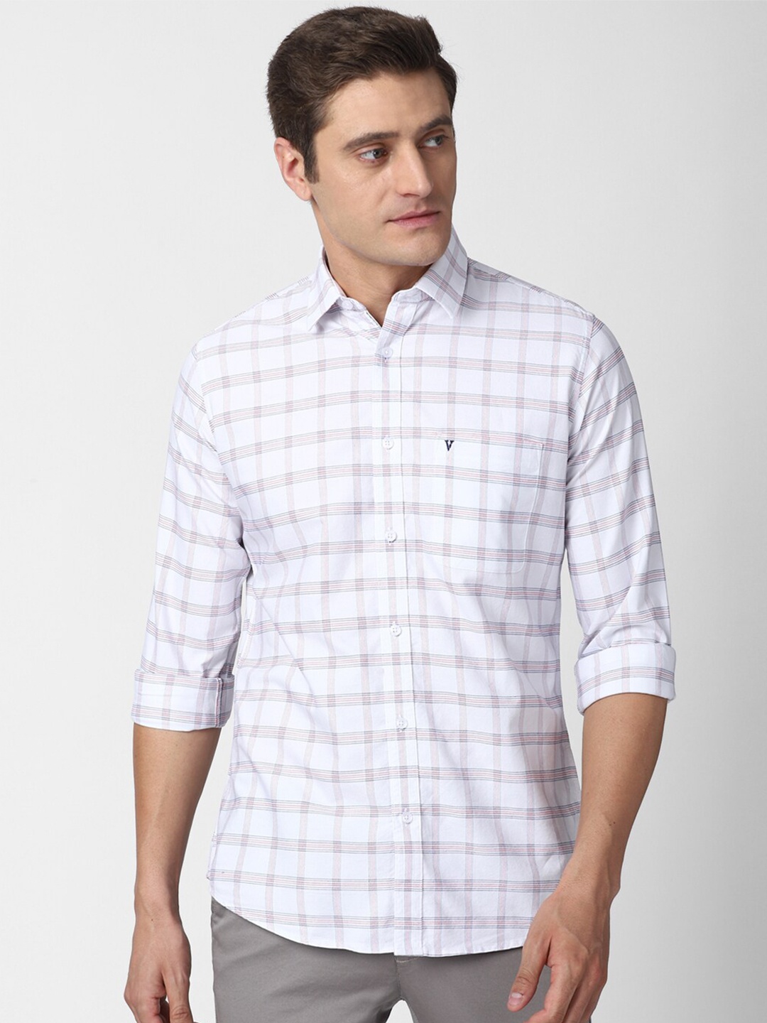 

Van Heusen Sport Men White Slim Fit Pure Cotton Checked Casual Shirt