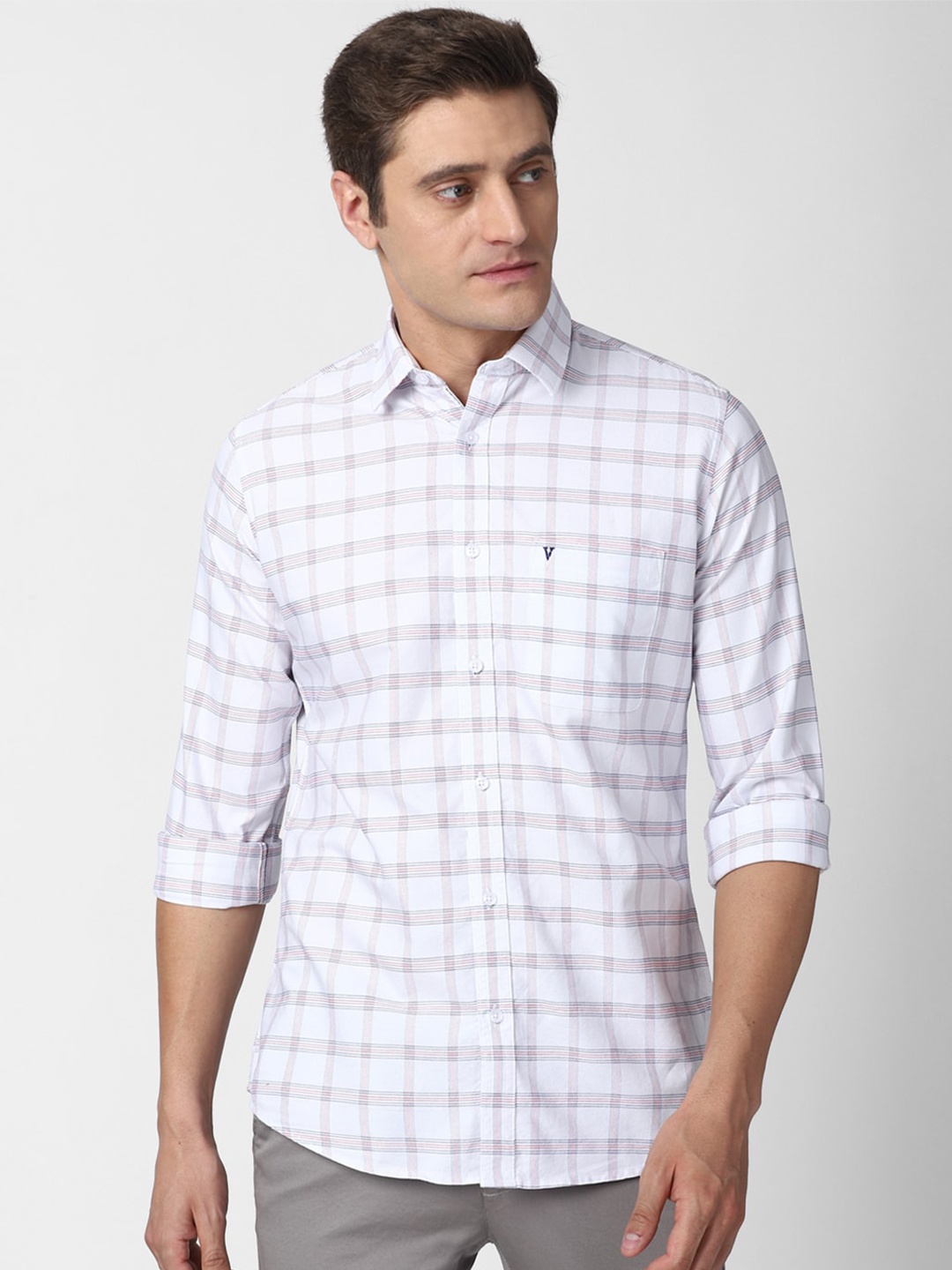 

Van Heusen Sport Men White Slim Fit Checked Cotton Casual Shirt