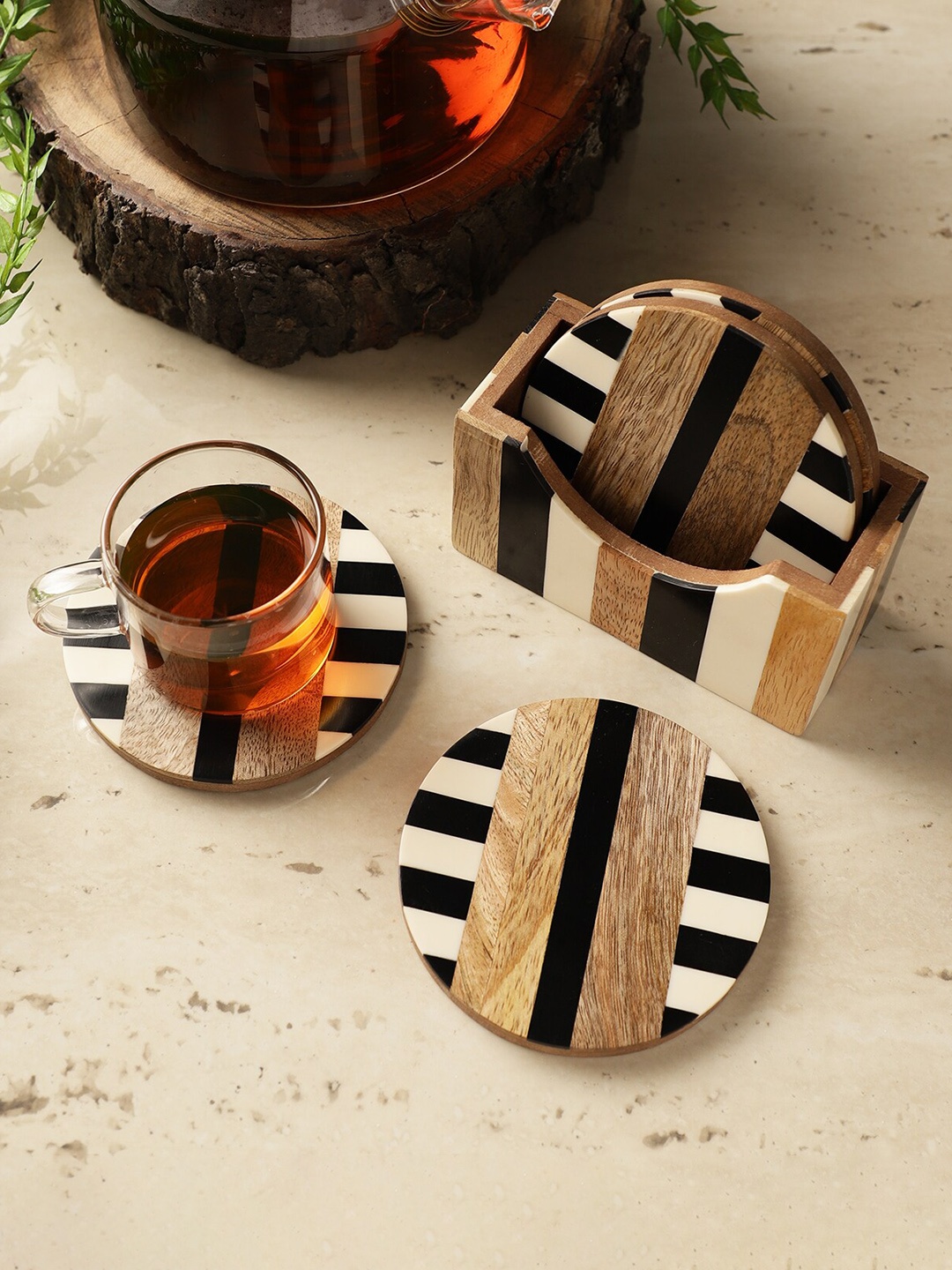 

The Decor Mart Set of 4 Brown & White Striped Wooden Round Coaster With Holder