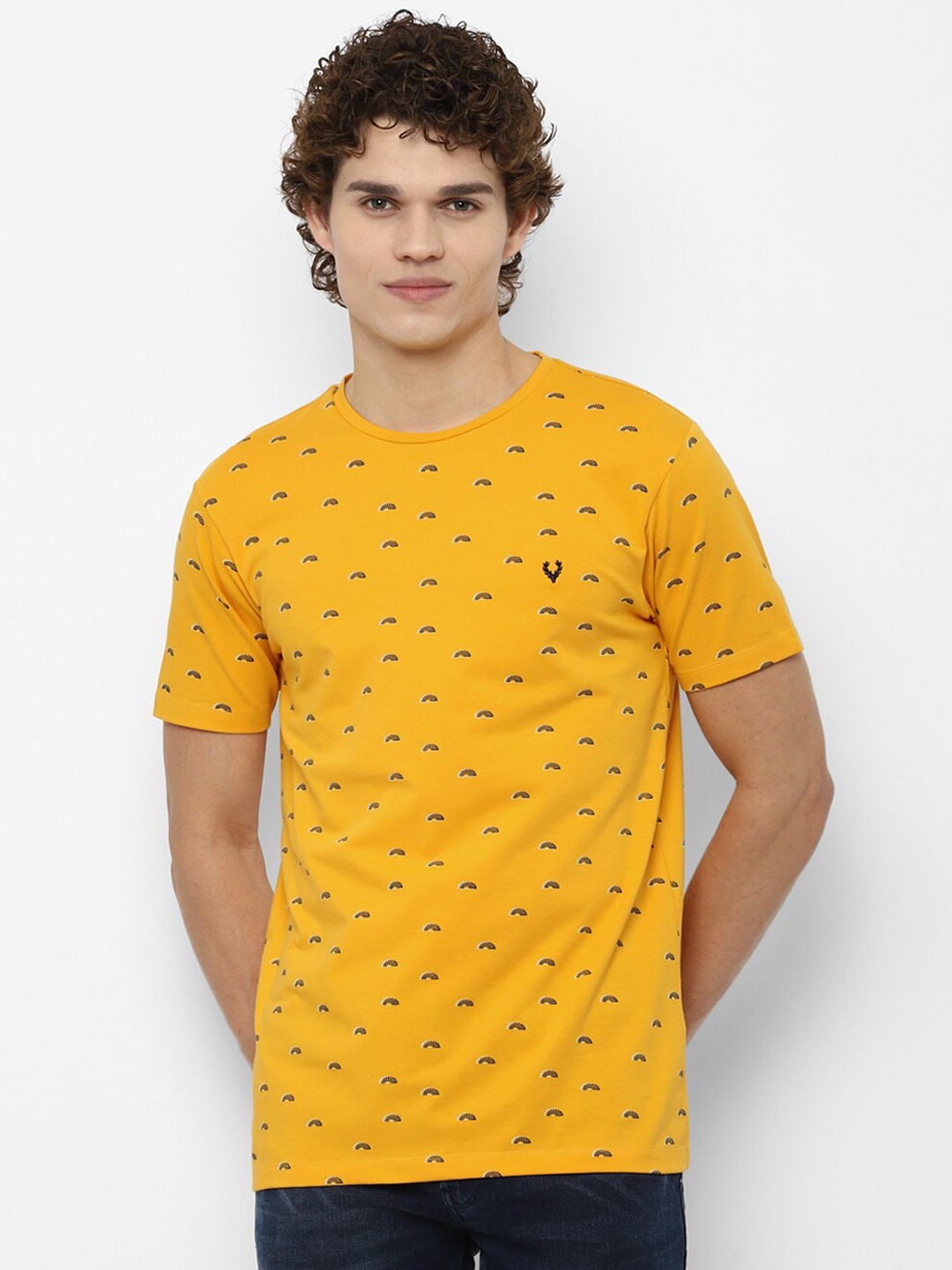 

Allen Solly Sport Men Yellow Printed Cotton T-shirt