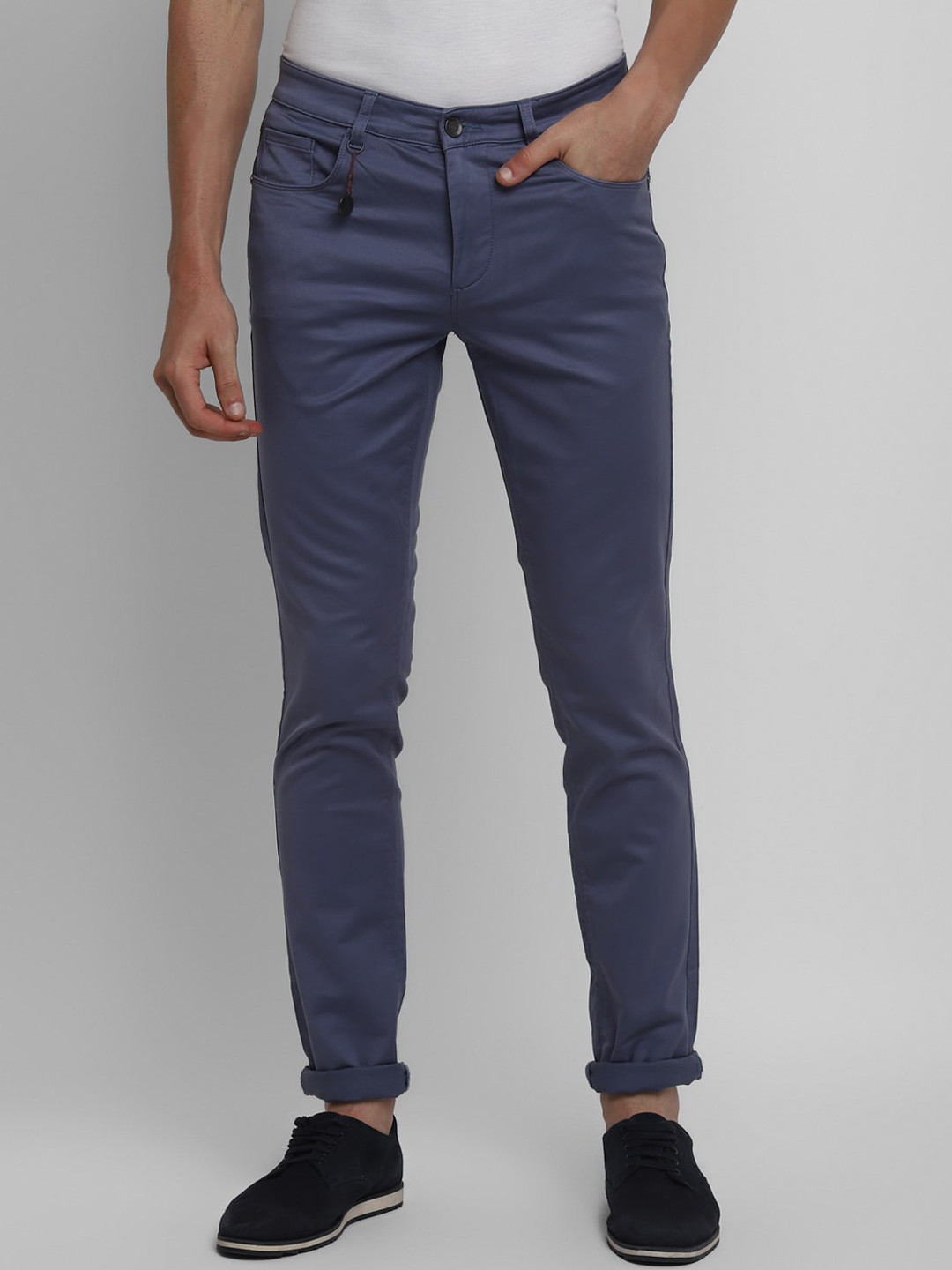 

Turtle Men Blue Narrow Tapered Fit Cotton Jeans