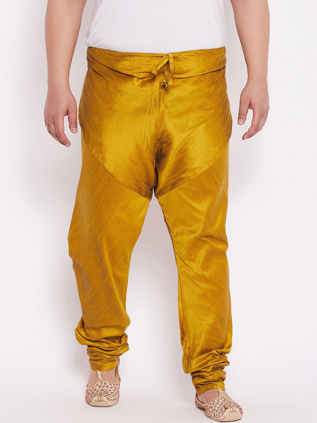 

VASTRAMAY Men Mustard Yellow Silk Blend Pyjama