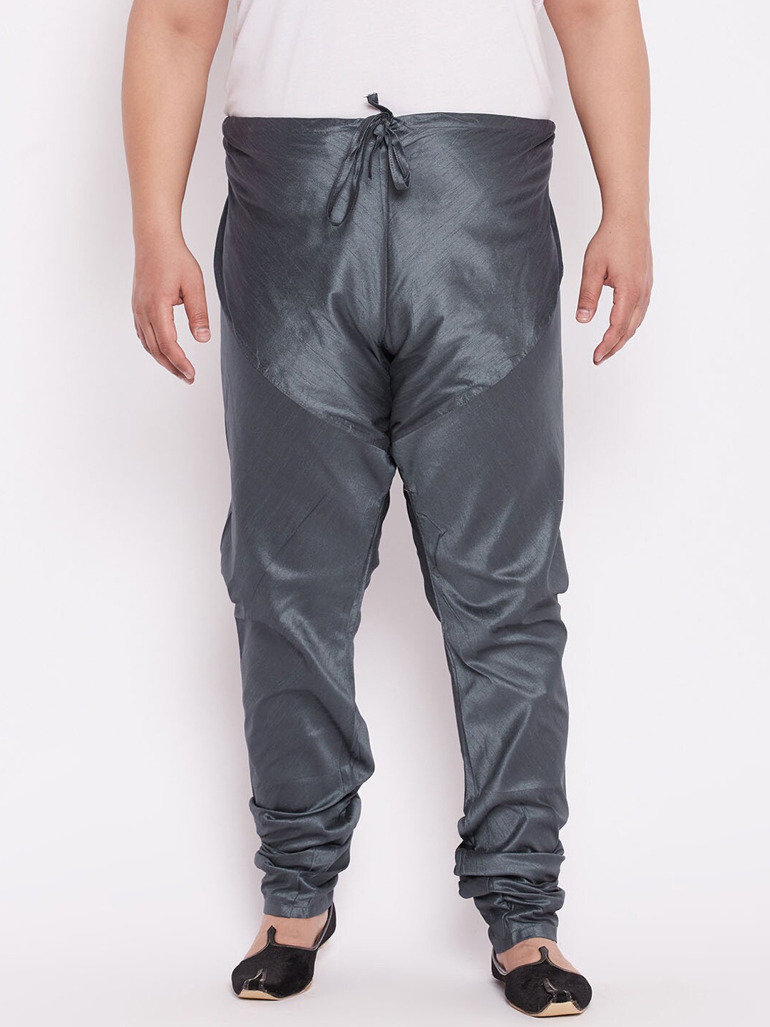 

VASTRAMAY PLUS Men Grey Silk Blend Pyjama