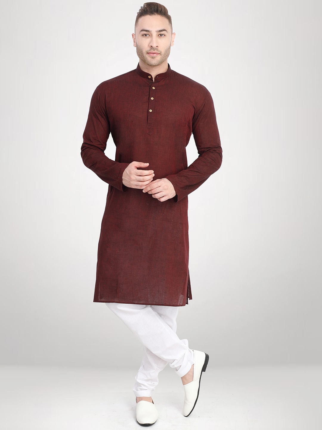 

RG DESIGNERS Men Brown Pleated Kurta with Pyjamas