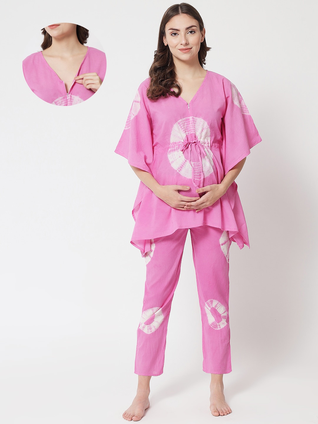 

Aujjessa Women Pink & White Printed Night suit