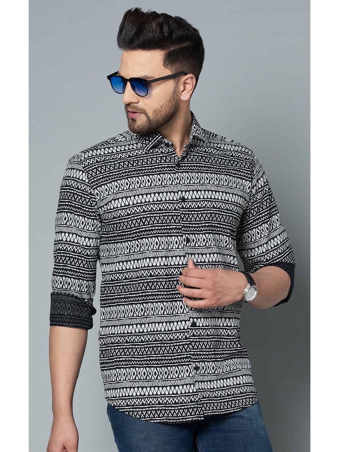 

MR KAMEEJ Men Black & Grey Classic Slim Fit Printed Casual Shirt